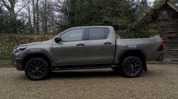 TOYOTA HILUX DIESEL Active Dropside 2.4 D-4D